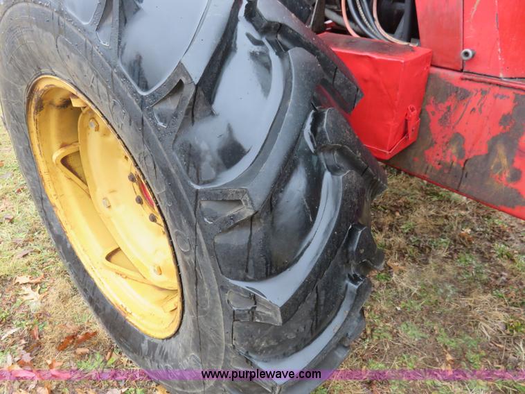 image for item I2455 1985 Versatile 276 bi-directional 4WD tractor