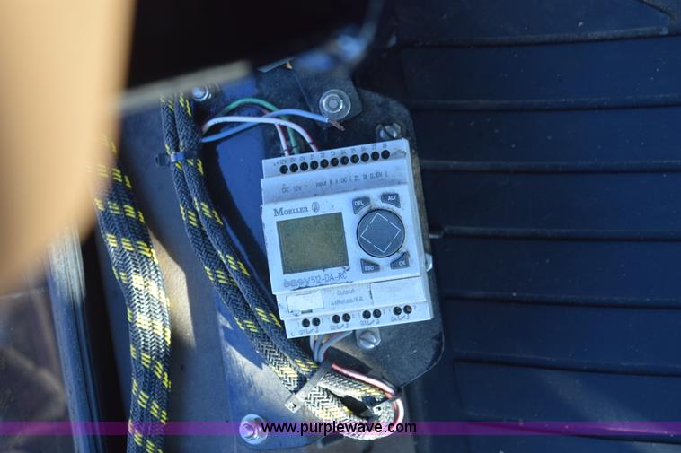 image for item I8538 2008 Miller Nitro 4240 self-propelled sprayer