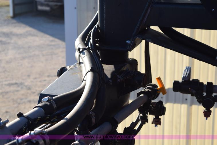 image for item I8538 2008 Miller Nitro 4240 self-propelled sprayer