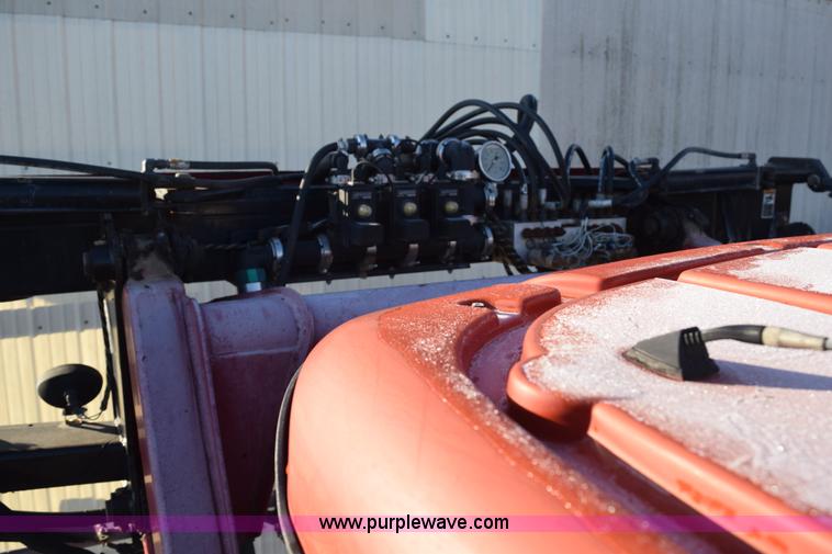 image for item I8538 2008 Miller Nitro 4240 self-propelled sprayer