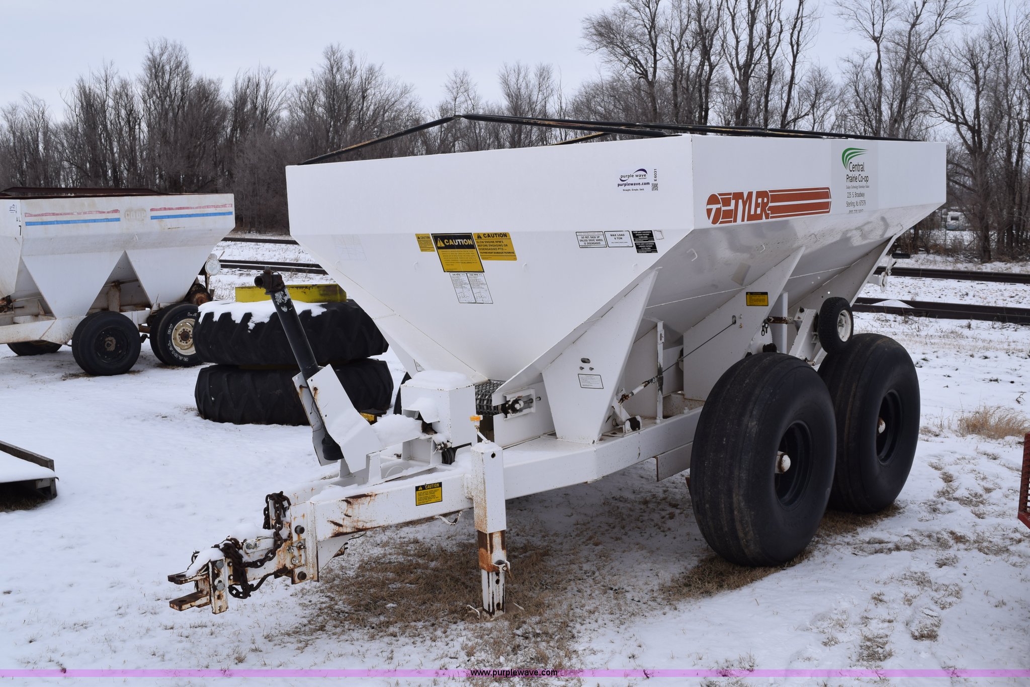 Tyler six ton fertilizer spreader buggy in Alden, KS Item E6031 sold