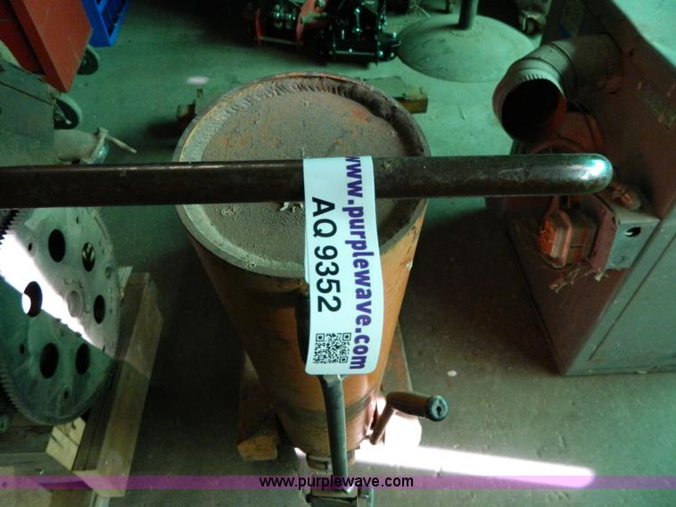 image for item AQ9353 Chevrolet 6.2L diesel engine