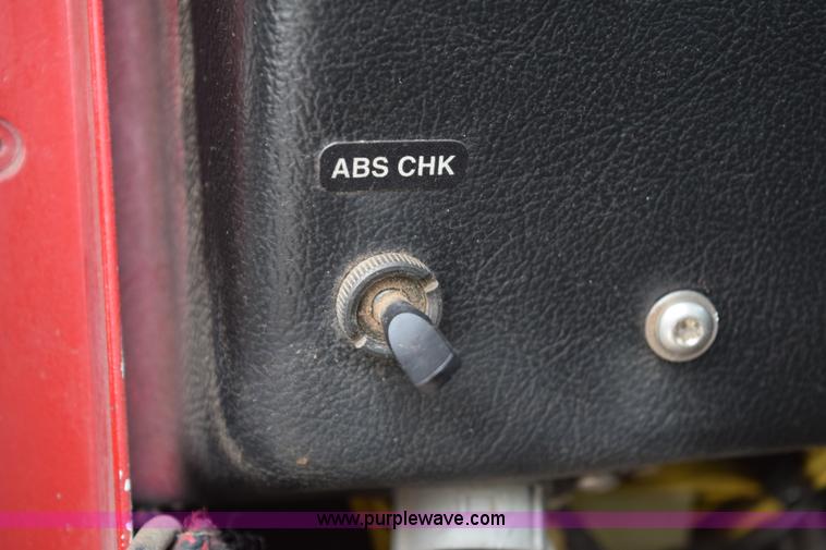 image for item E6012 1995 Freightliner FLD cab and chassis