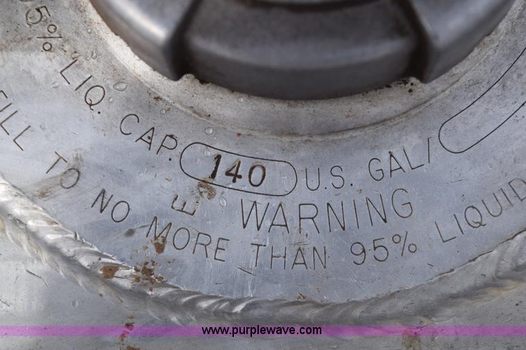 image for item E6012 1995 Freightliner FLD cab and chassis