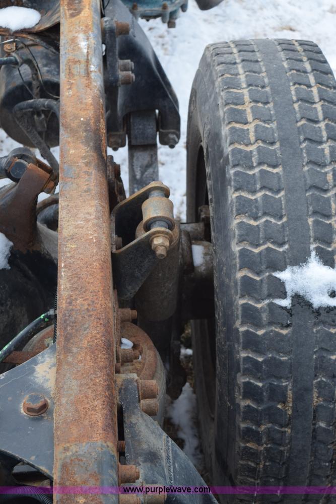 image for item E6012 1995 Freightliner FLD cab and chassis