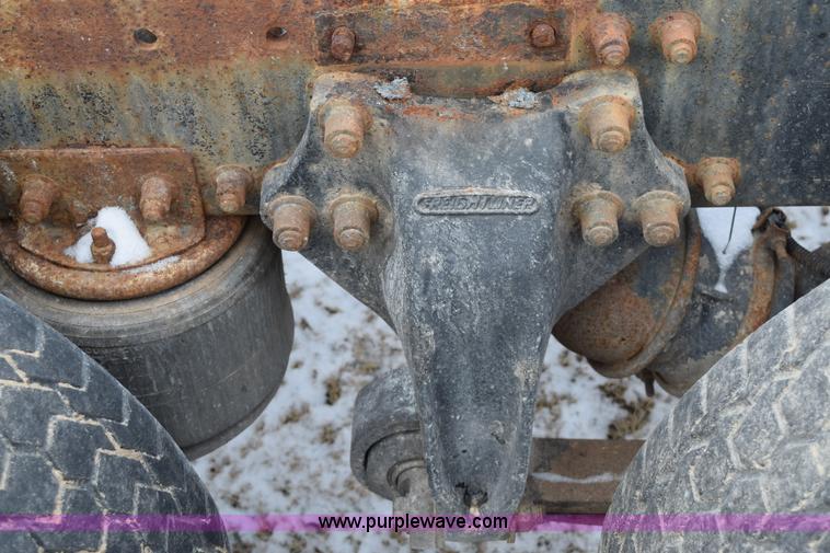 image for item E6012 1995 Freightliner FLD cab and chassis