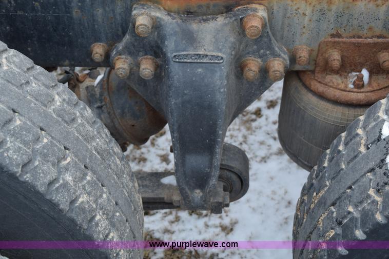 image for item E6012 1995 Freightliner FLD cab and chassis