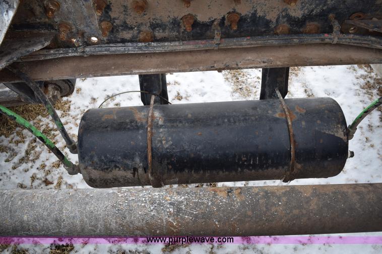 image for item E6012 1995 Freightliner FLD cab and chassis