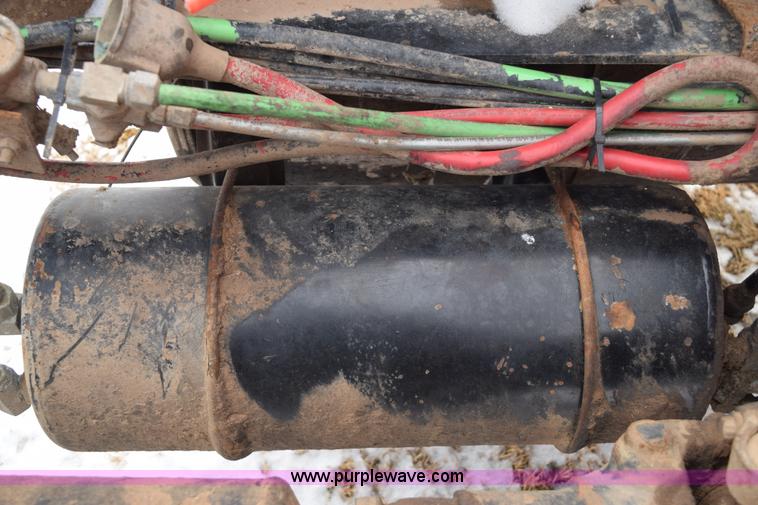 image for item E6012 1995 Freightliner FLD cab and chassis