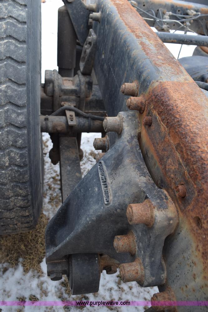 image for item E6012 1995 Freightliner FLD cab and chassis