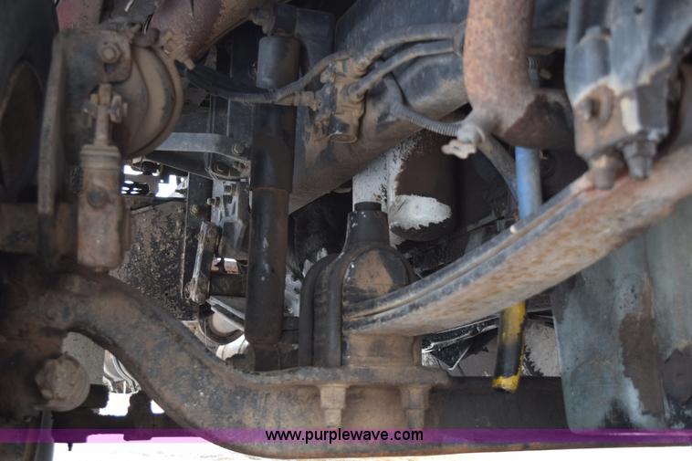 image for item E6012 1995 Freightliner FLD cab and chassis