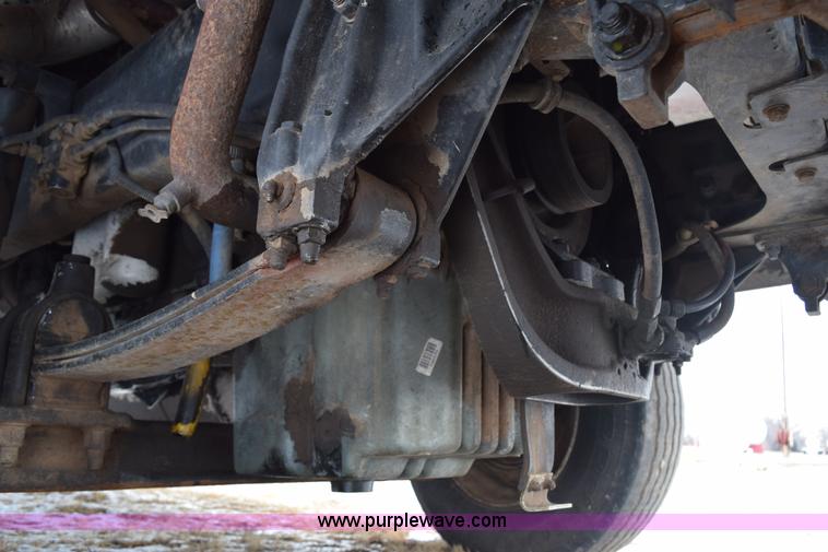 image for item E6012 1995 Freightliner FLD cab and chassis