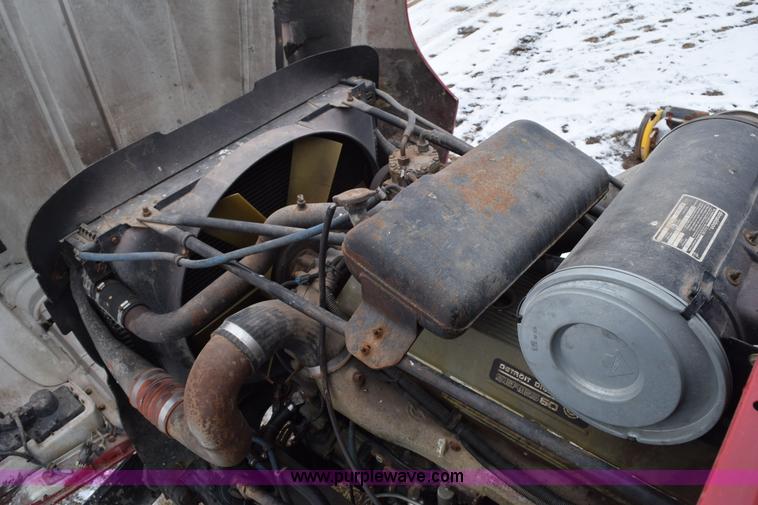 image for item E6012 1995 Freightliner FLD cab and chassis