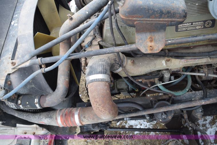 image for item E6012 1995 Freightliner FLD cab and chassis