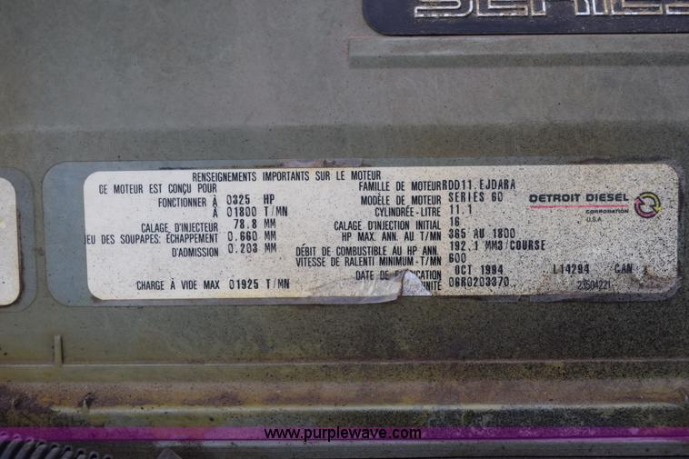 image for item E6012 1995 Freightliner FLD cab and chassis