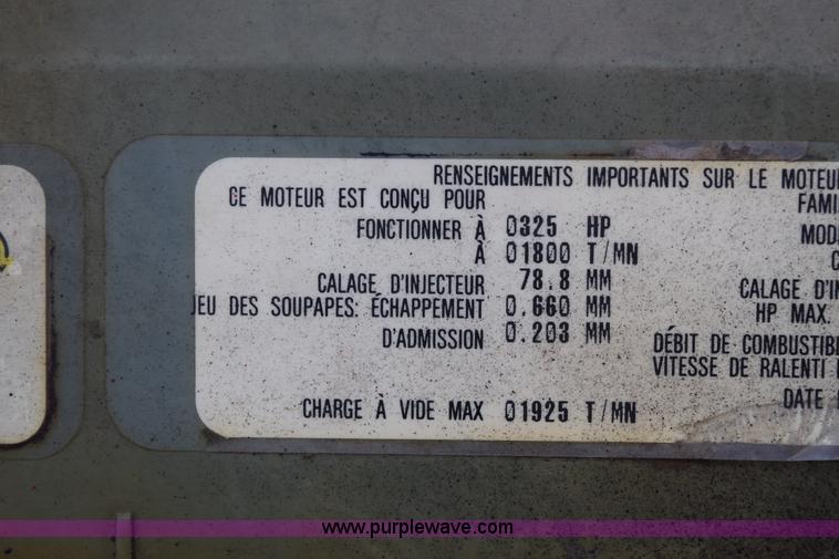 image for item E6012 1995 Freightliner FLD cab and chassis