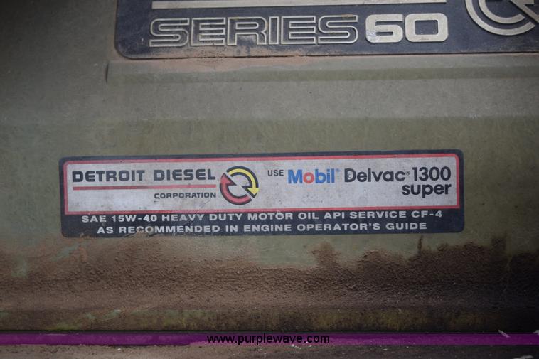 image for item E6012 1995 Freightliner FLD cab and chassis