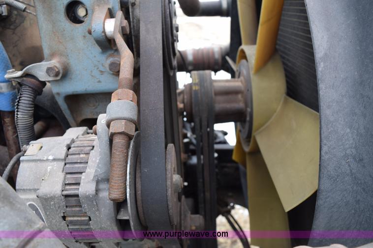 image for item E6012 1995 Freightliner FLD cab and chassis