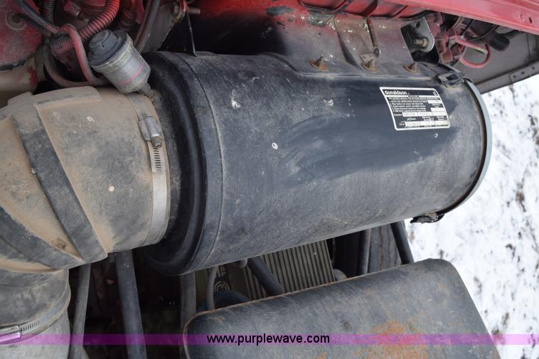 image for item E6012 1995 Freightliner FLD cab and chassis