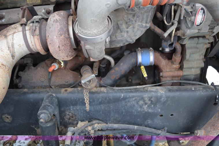 image for item E6012 1995 Freightliner FLD cab and chassis