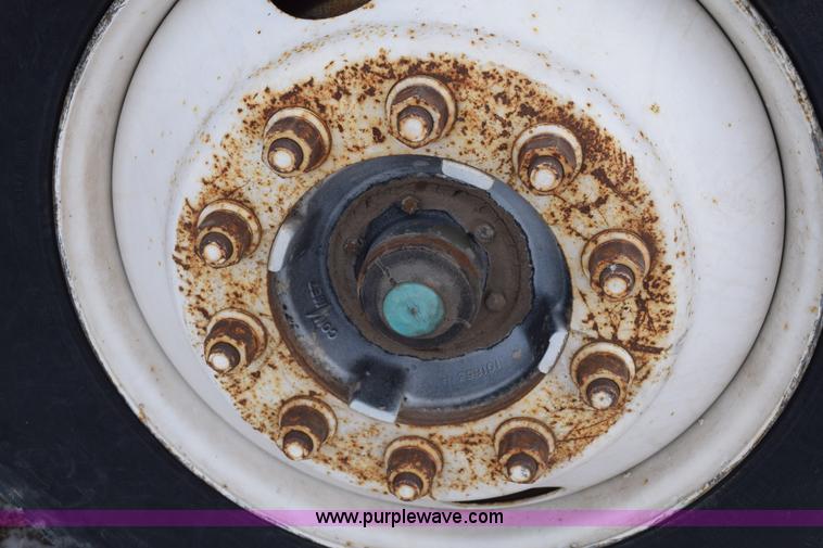 image for item E6012 1995 Freightliner FLD cab and chassis