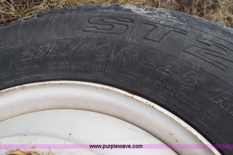 image for item E6012 1995 Freightliner FLD cab and chassis