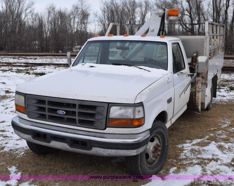 image for item E6046 1993 Ford F350 XL service truck