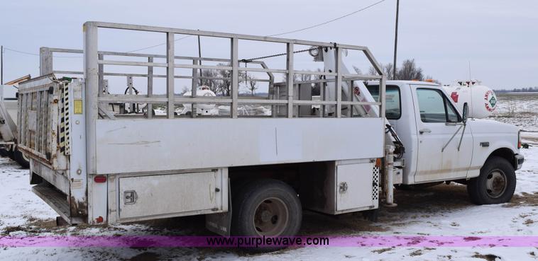 image for item E6046 1993 Ford F350 XL service truck