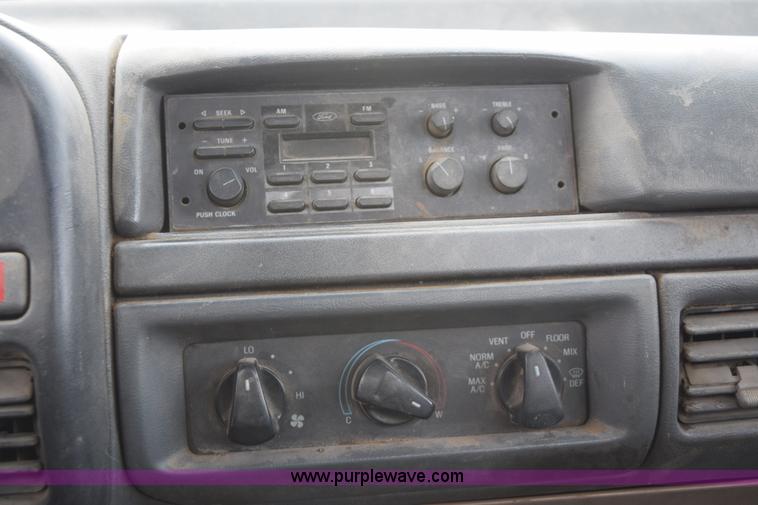 image for item E6046 1993 Ford F350 XL service truck