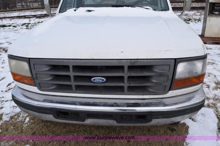image for item E6046 1993 Ford F350 XL service truck