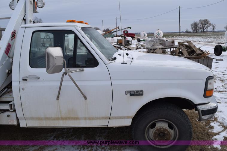 image for item E6046 1993 Ford F350 XL service truck