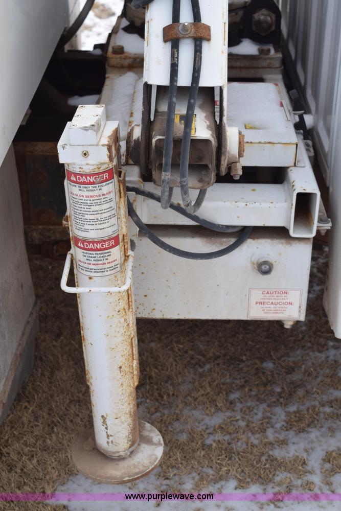 image for item E6046 1993 Ford F350 XL service truck