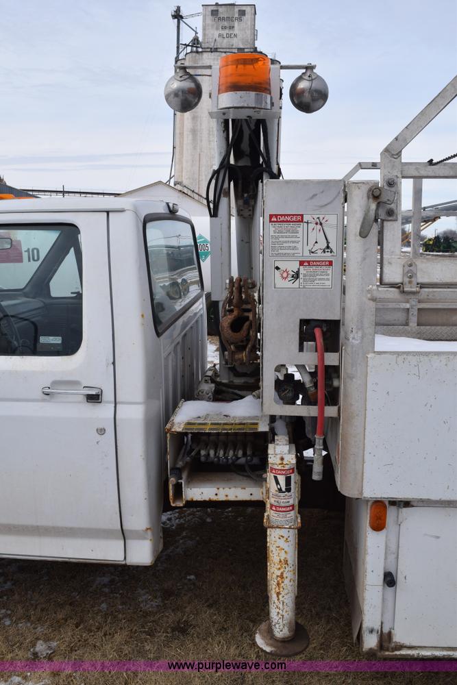 image for item E6046 1993 Ford F350 XL service truck