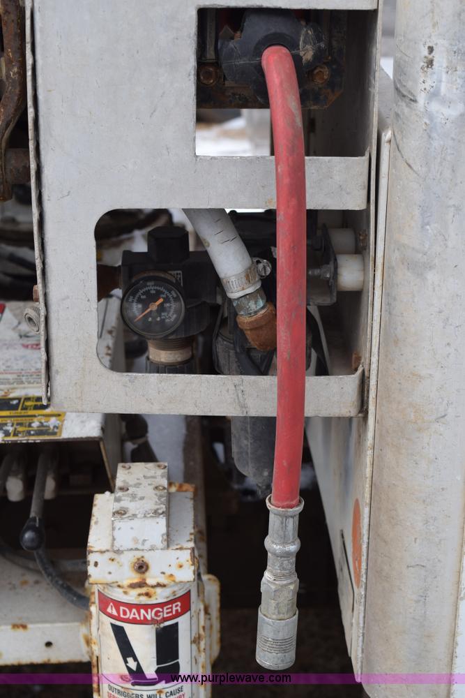 image for item E6046 1993 Ford F350 XL service truck