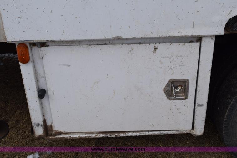 image for item E6046 1993 Ford F350 XL service truck