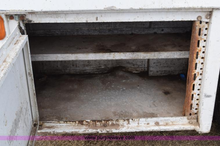 image for item E6046 1993 Ford F350 XL service truck