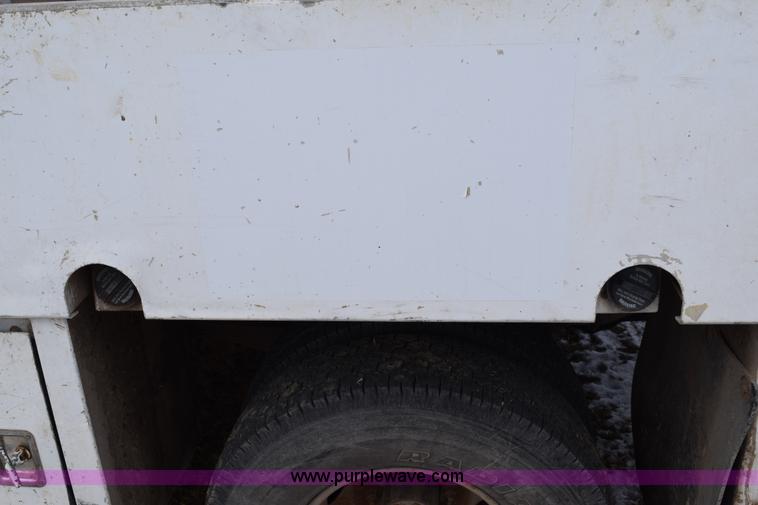 image for item E6046 1993 Ford F350 XL service truck