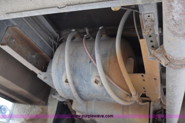 image for item E6046 1993 Ford F350 XL service truck