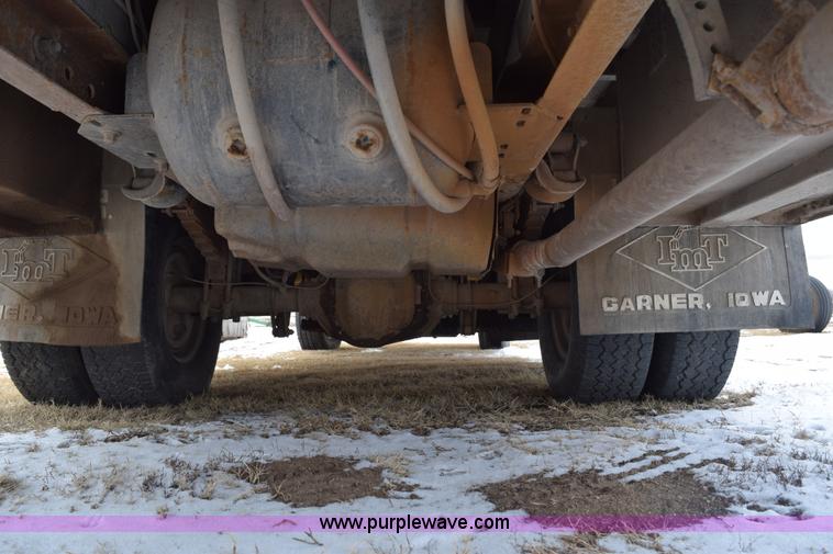 image for item E6046 1993 Ford F350 XL service truck