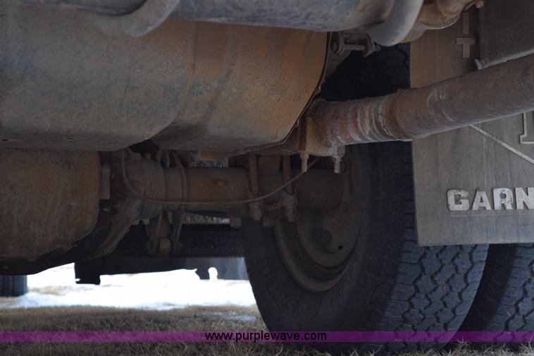 image for item E6046 1993 Ford F350 XL service truck