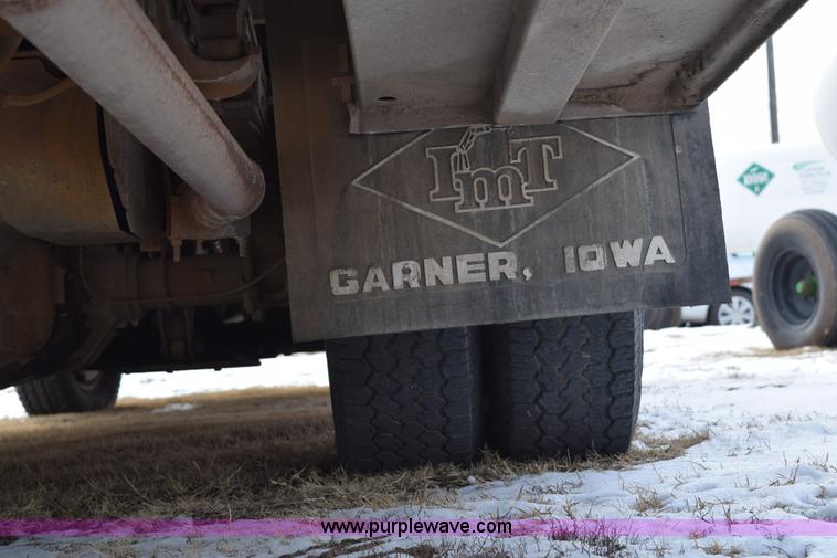 image for item E6046 1993 Ford F350 XL service truck