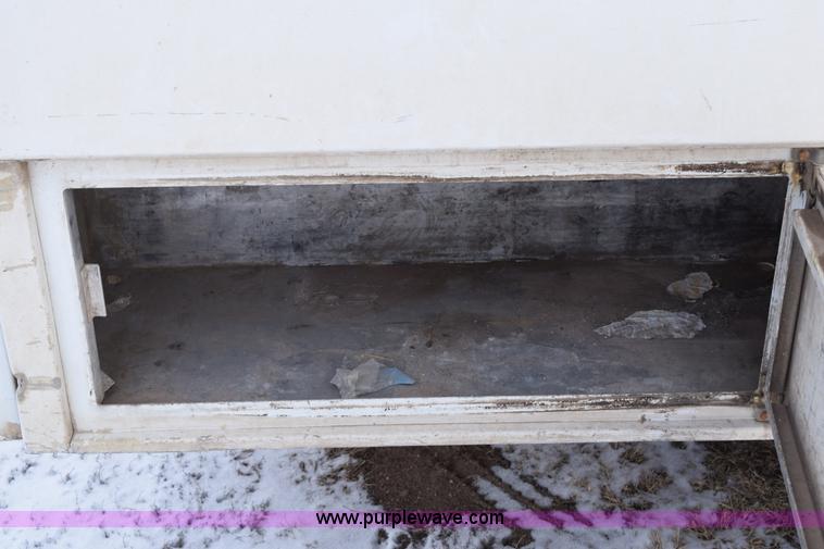 image for item E6046 1993 Ford F350 XL service truck