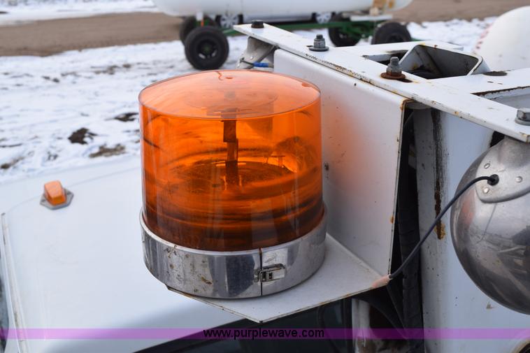 image for item E6046 1993 Ford F350 XL service truck