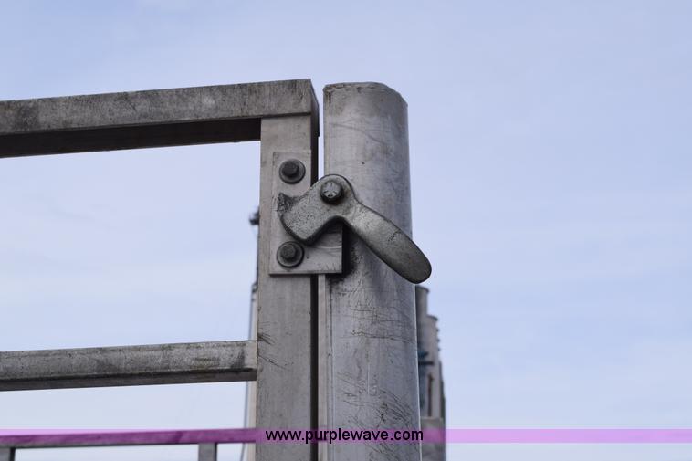 image for item E6046 1993 Ford F350 XL service truck