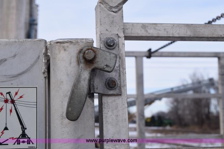 image for item E6046 1993 Ford F350 XL service truck