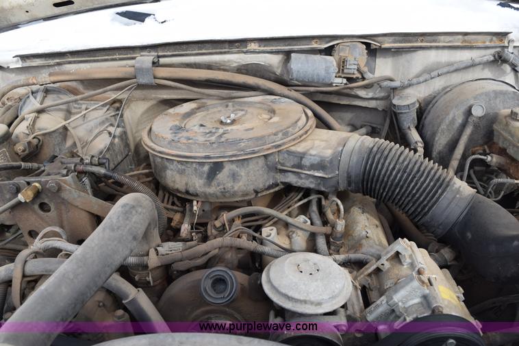 image for item E6046 1993 Ford F350 XL service truck