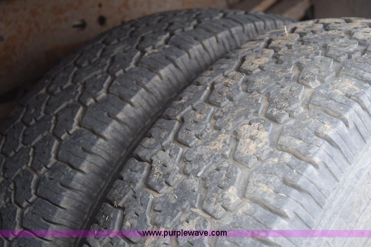 image for item E6046 1993 Ford F350 XL service truck