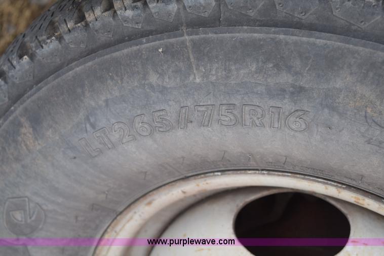 image for item E6046 1993 Ford F350 XL service truck