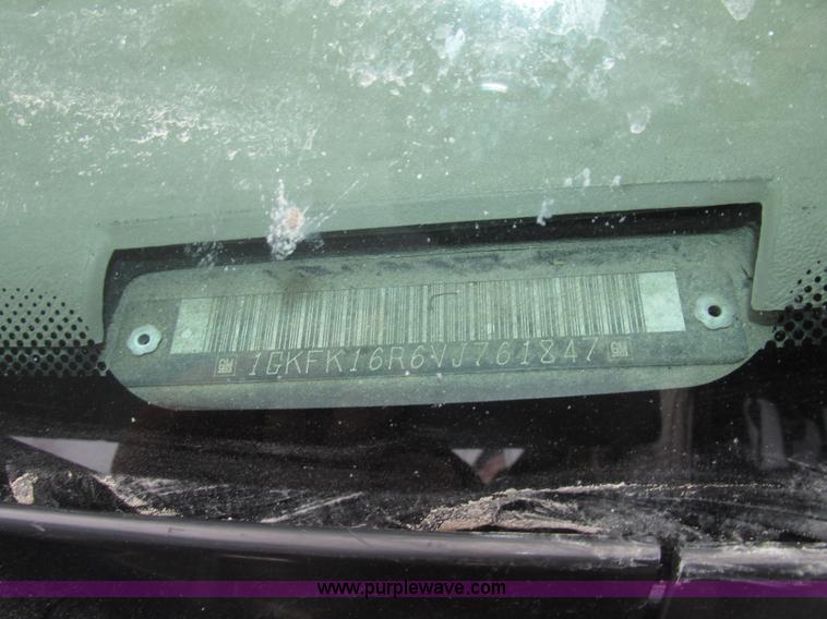 image for item G9840 1997 GMC Suburban 1500 SLT