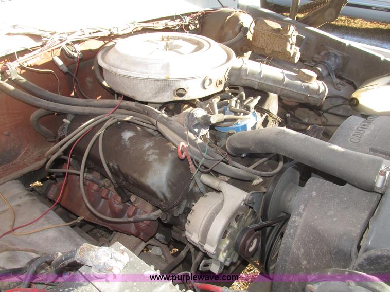 image for item G9846 1977 Ford F350 Custom dump bed truck